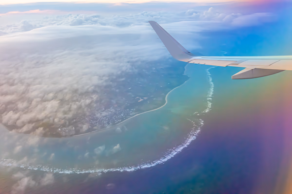 投稿写真：石垣島、機内から