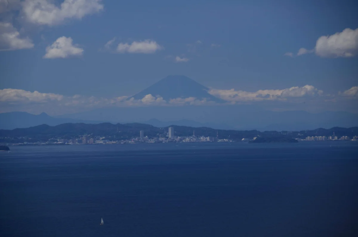 投稿写真：東京湾の向こうの富士