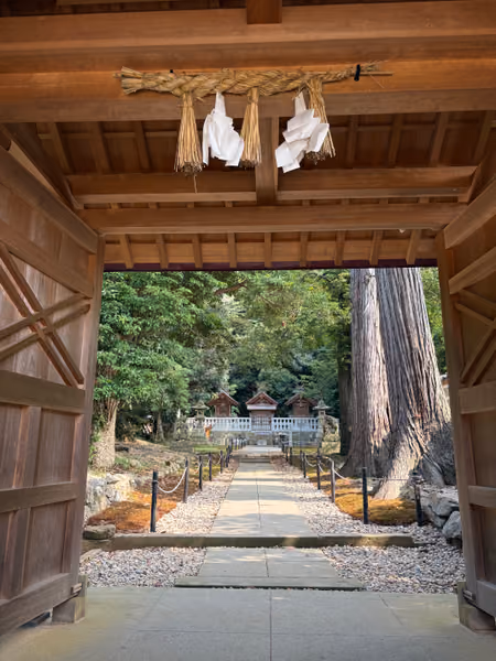 投稿：出雲北島国造館 御三社
