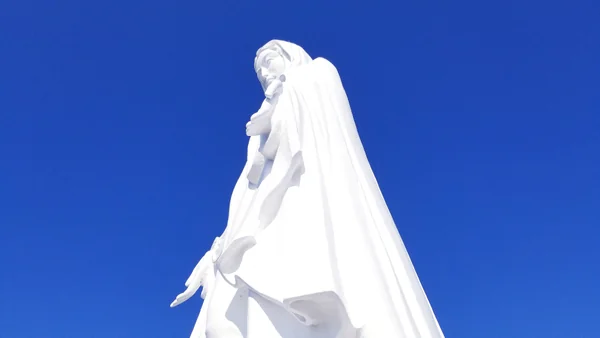 投稿：纏う聖母