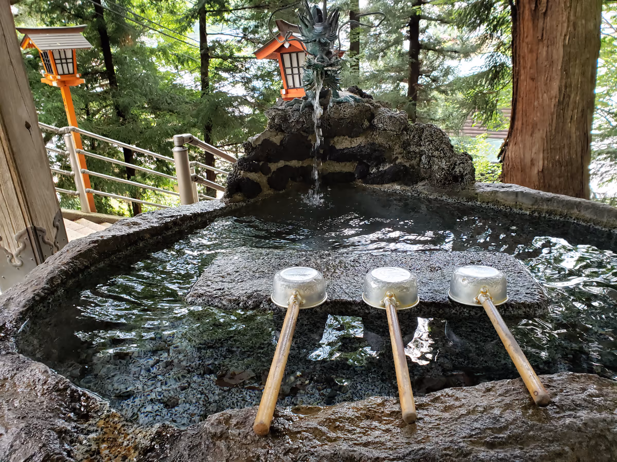 投稿写真：新倉富士浅間神社手水舍