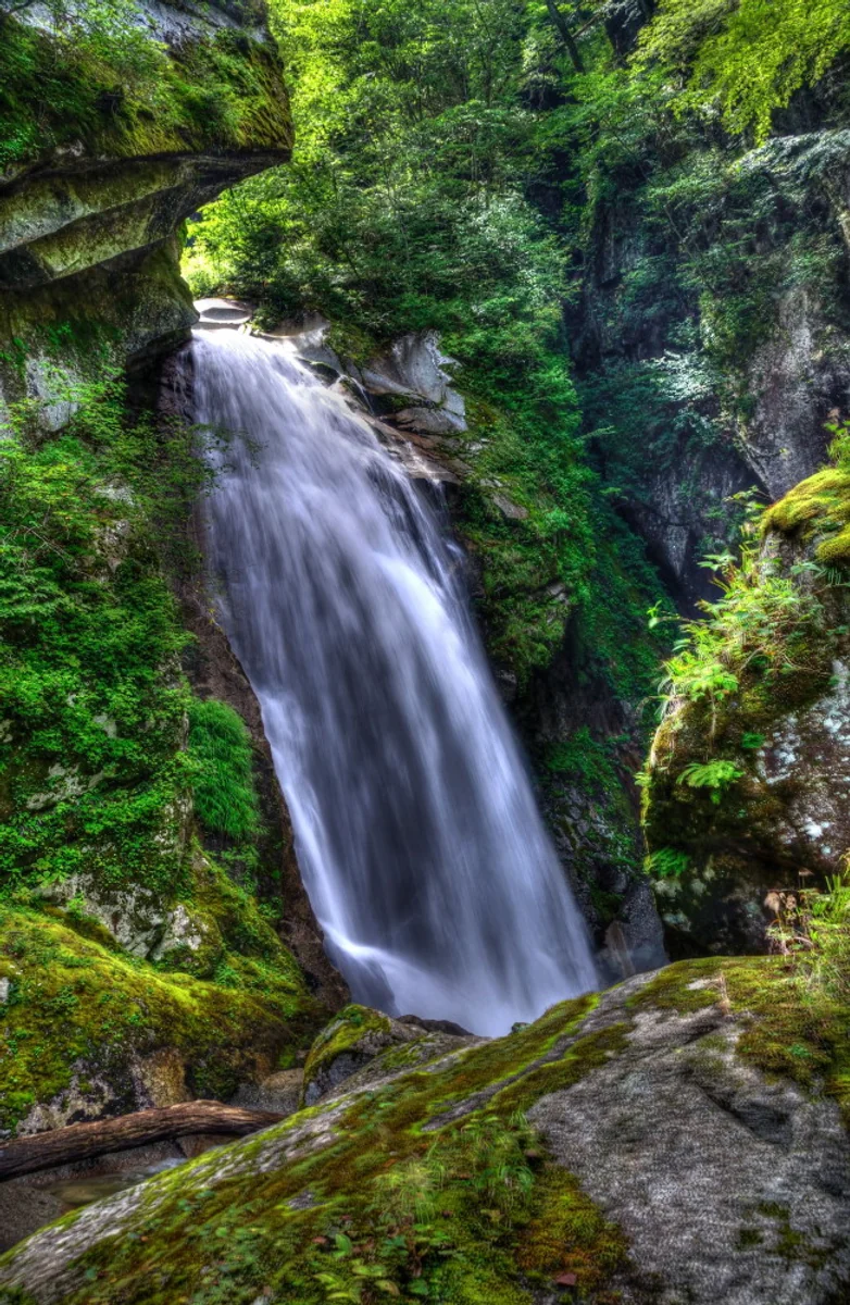 投稿写真：南アルプス　水の落ちる場所