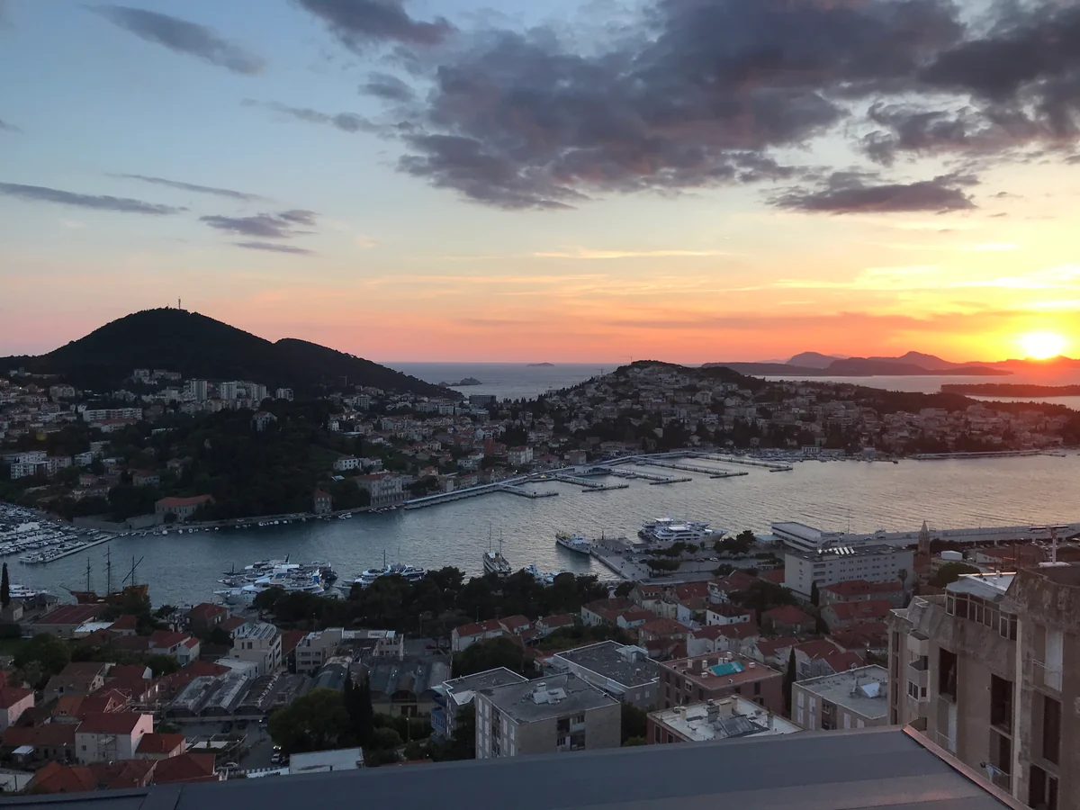 投稿写真：アドリア海に沈む夕日