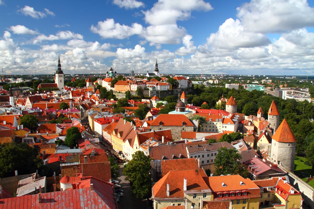 投稿写真：タリン旧市街　教会の塔より