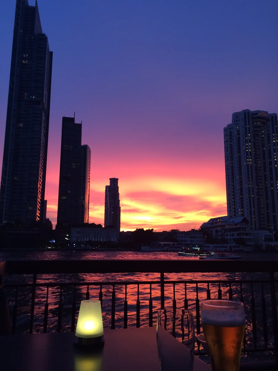 投稿写真：チャオプラヤー川のマジックアワー