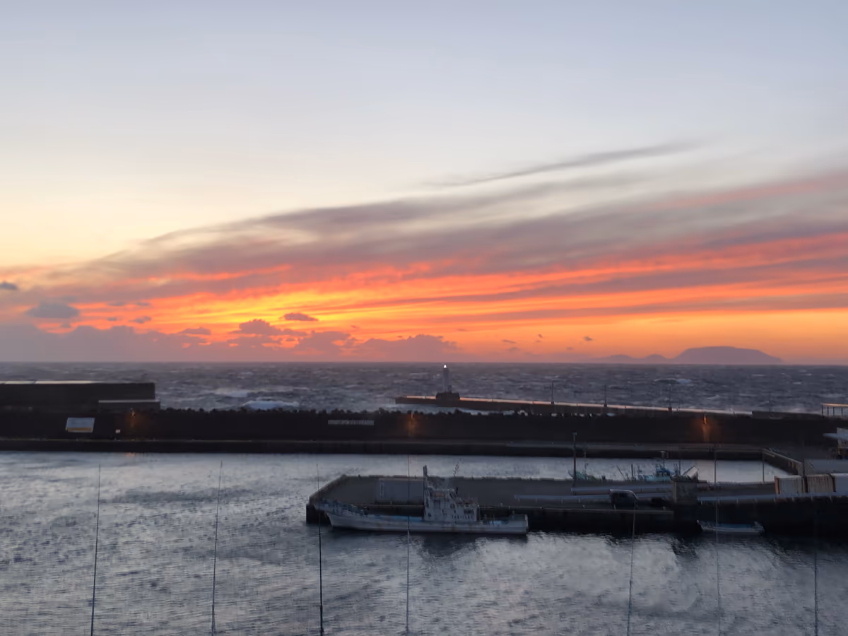 投稿写真：年度末の夕陽