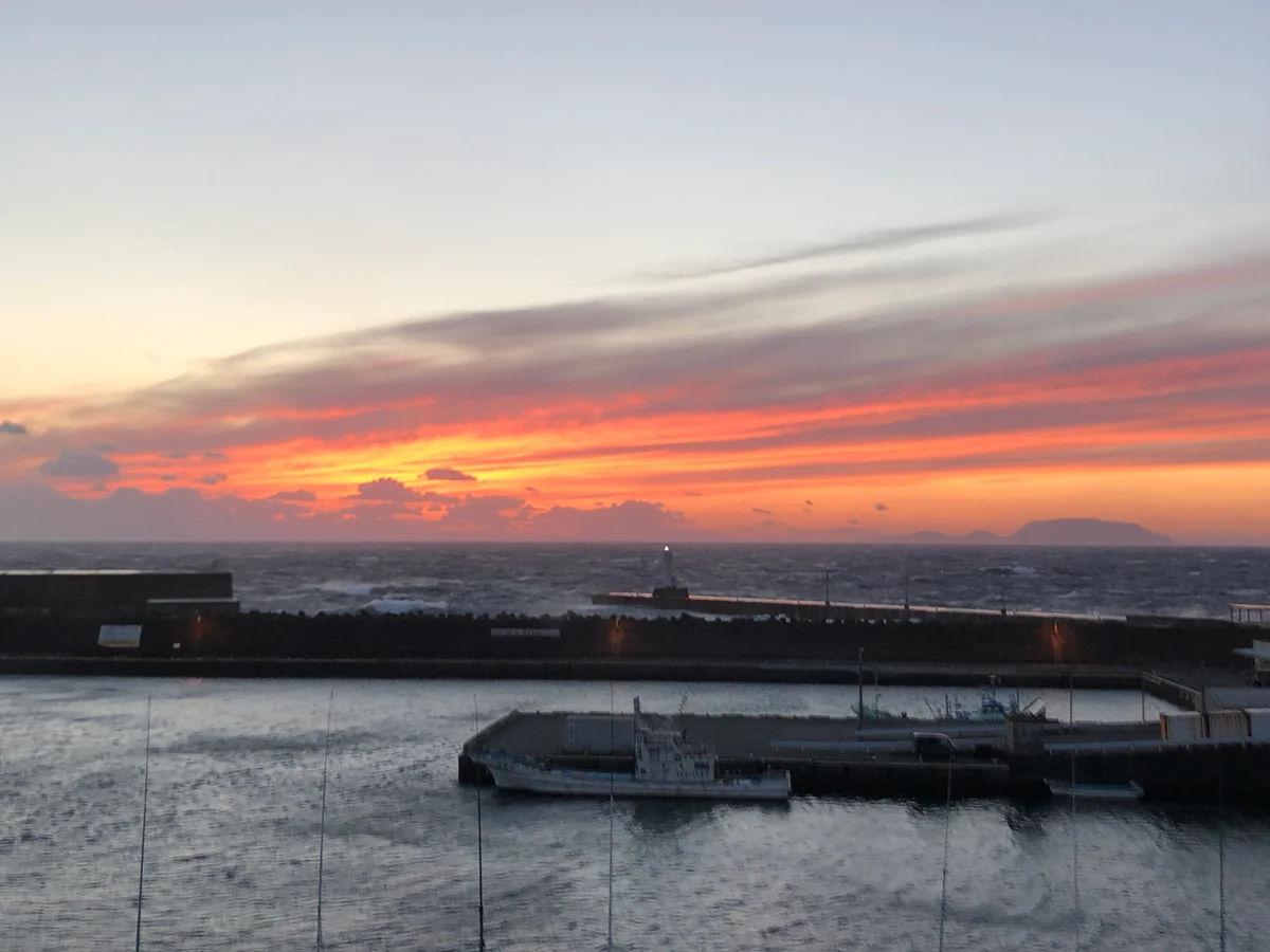 投稿写真：年度末の夕陽