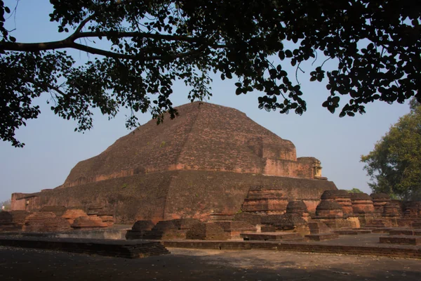 投稿：ナーランダ大学跡