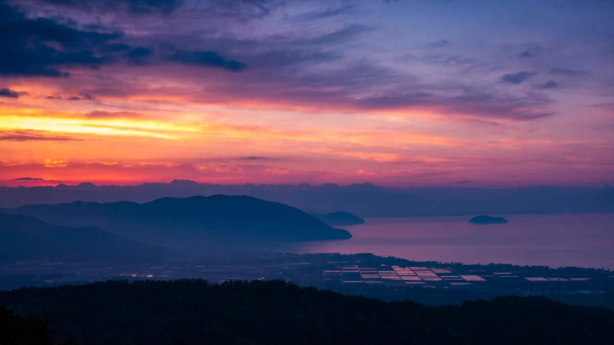 投稿写真：黎明初夏の奥琵琶湖