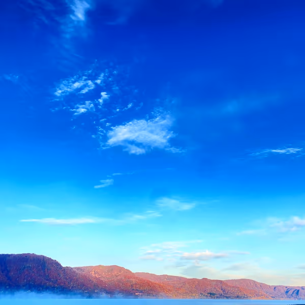 投稿：十和田湖の朝焼け