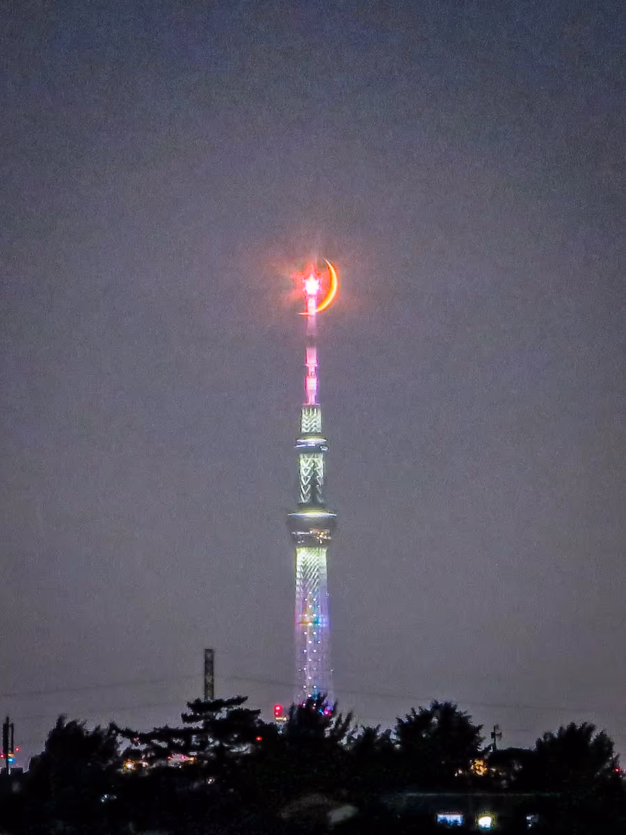 投稿写真：四日月パールスカイツリー~串刺し