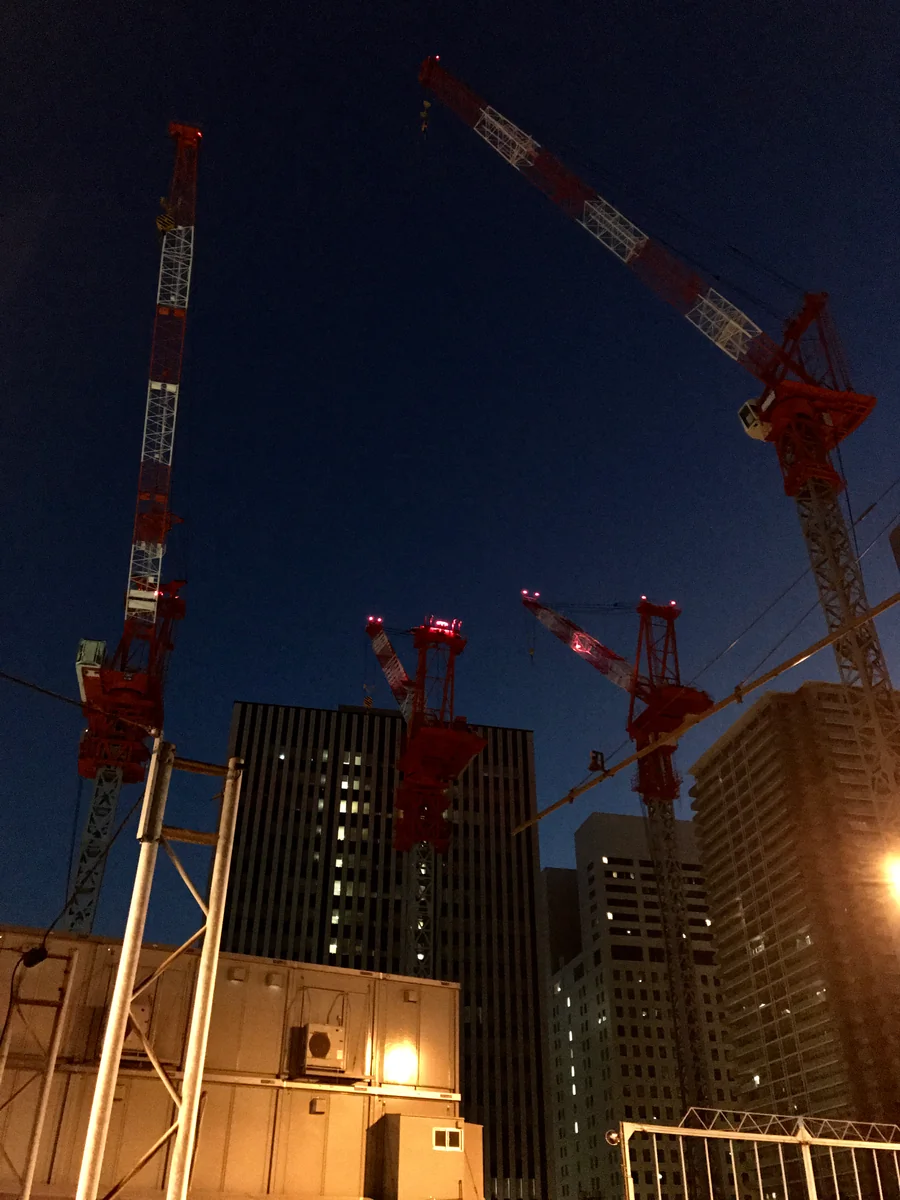 投稿写真：闇を覆う魔手