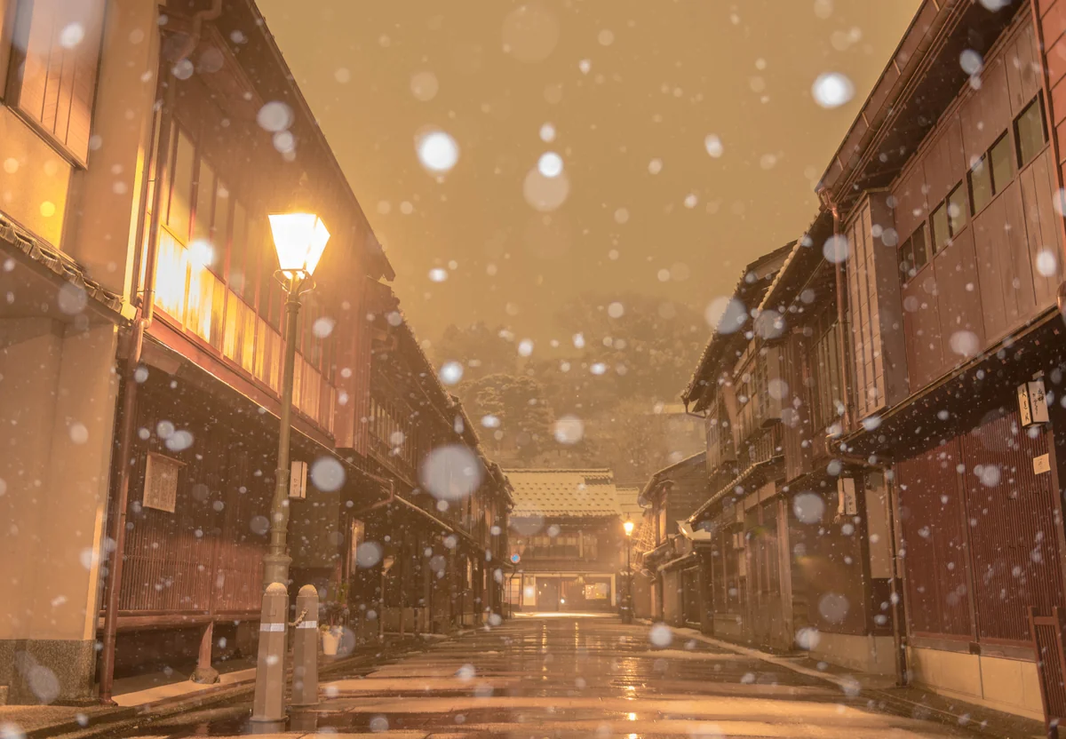 投稿写真：雪降る茶屋街