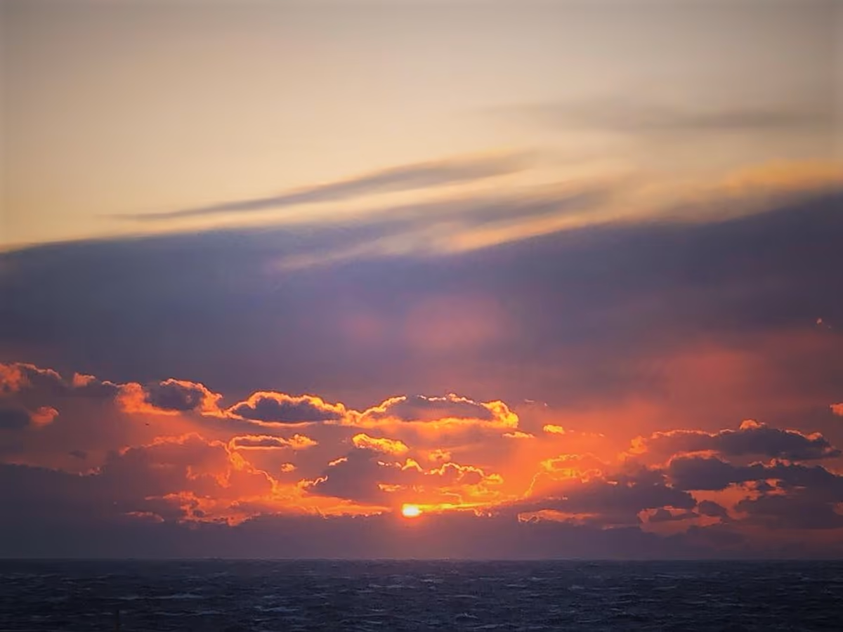 投稿写真：太陽が沈む瞬間