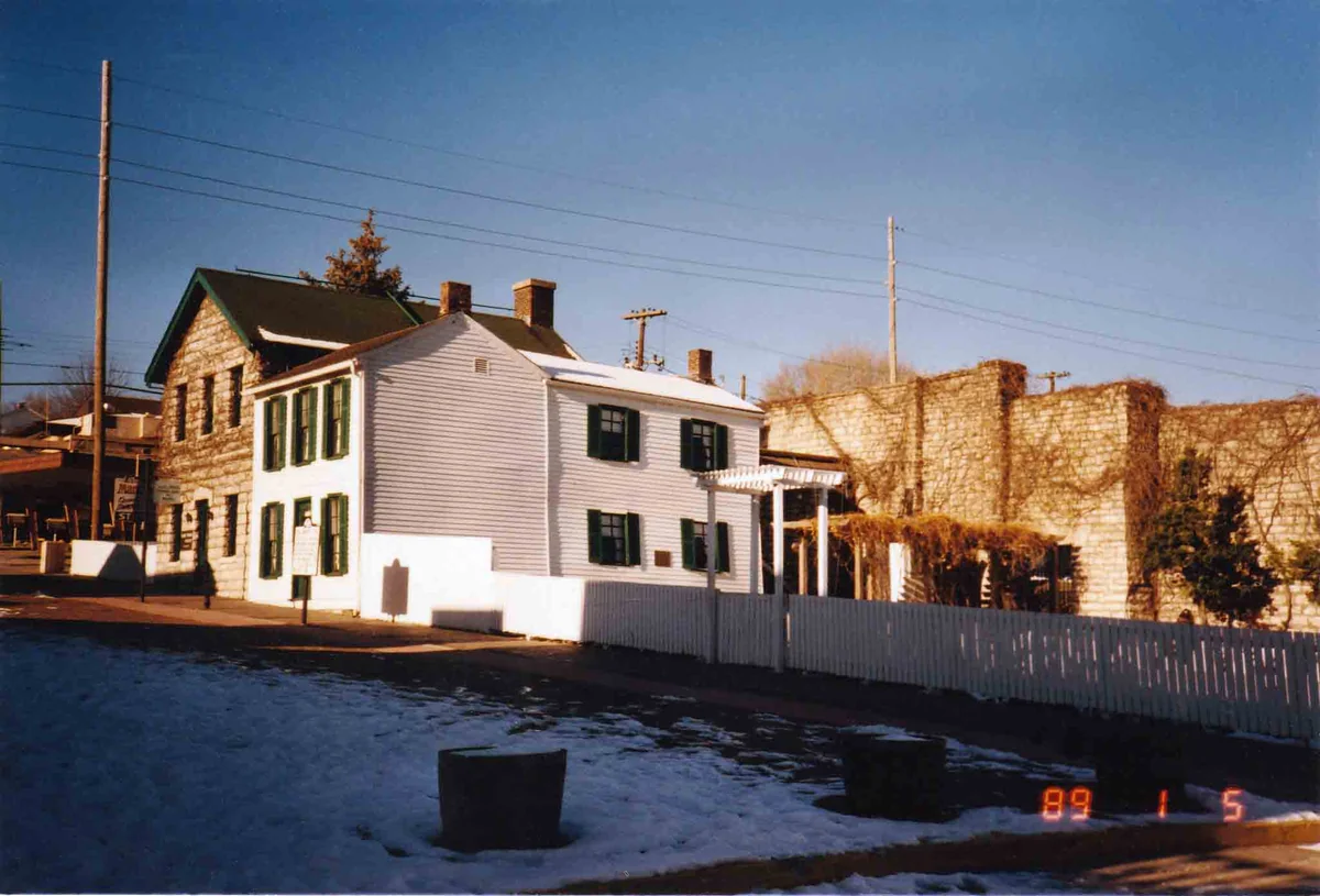 投稿写真：トム・ソーヤーの家と塀