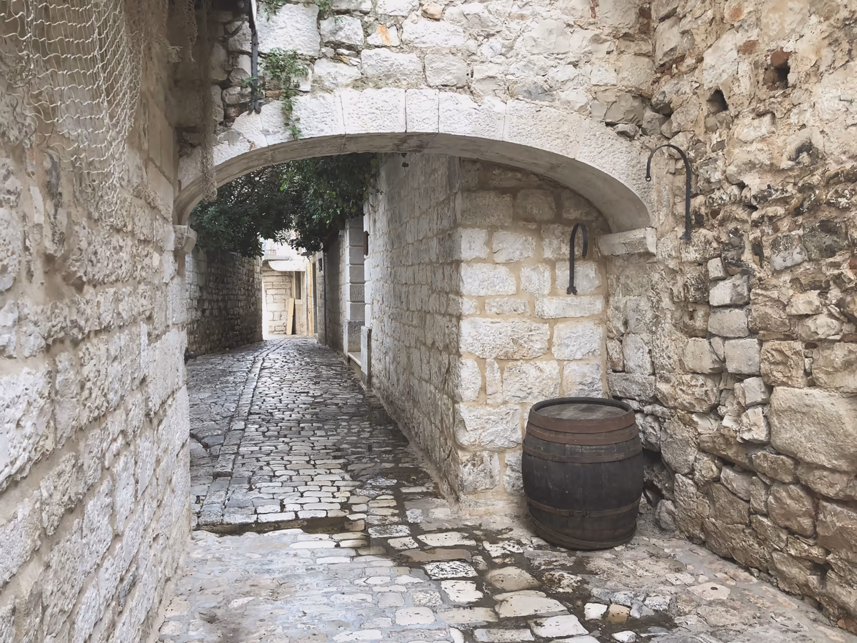 投稿写真：トロギールの路地🇭🇷