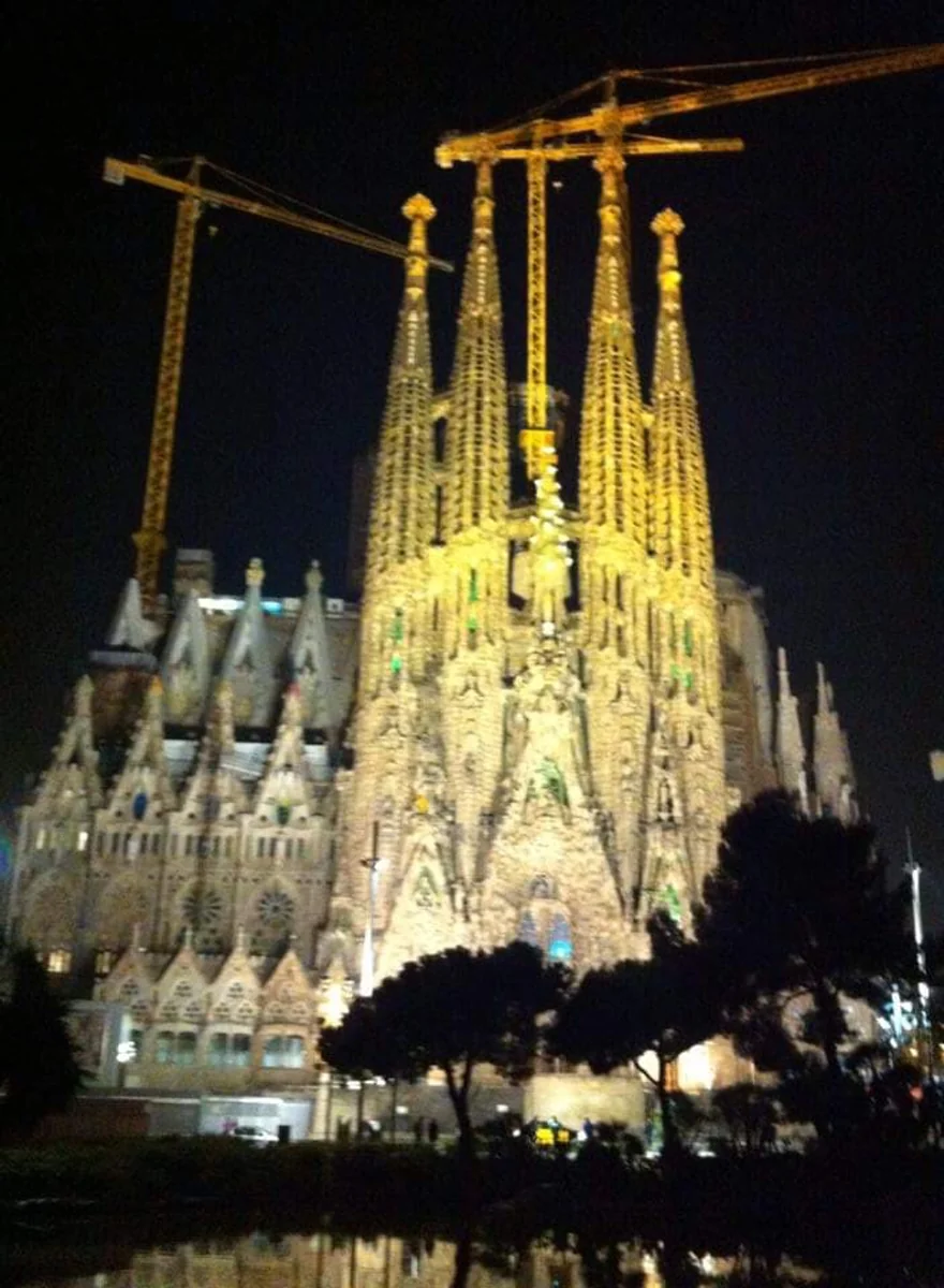 投稿写真：夜のサグラダファミリア