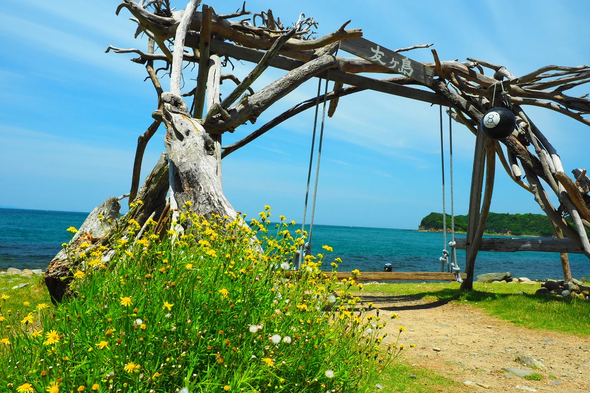 投稿写真：海辺のブランコ