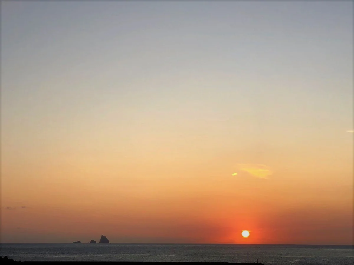 投稿写真：三本岳と夕陽