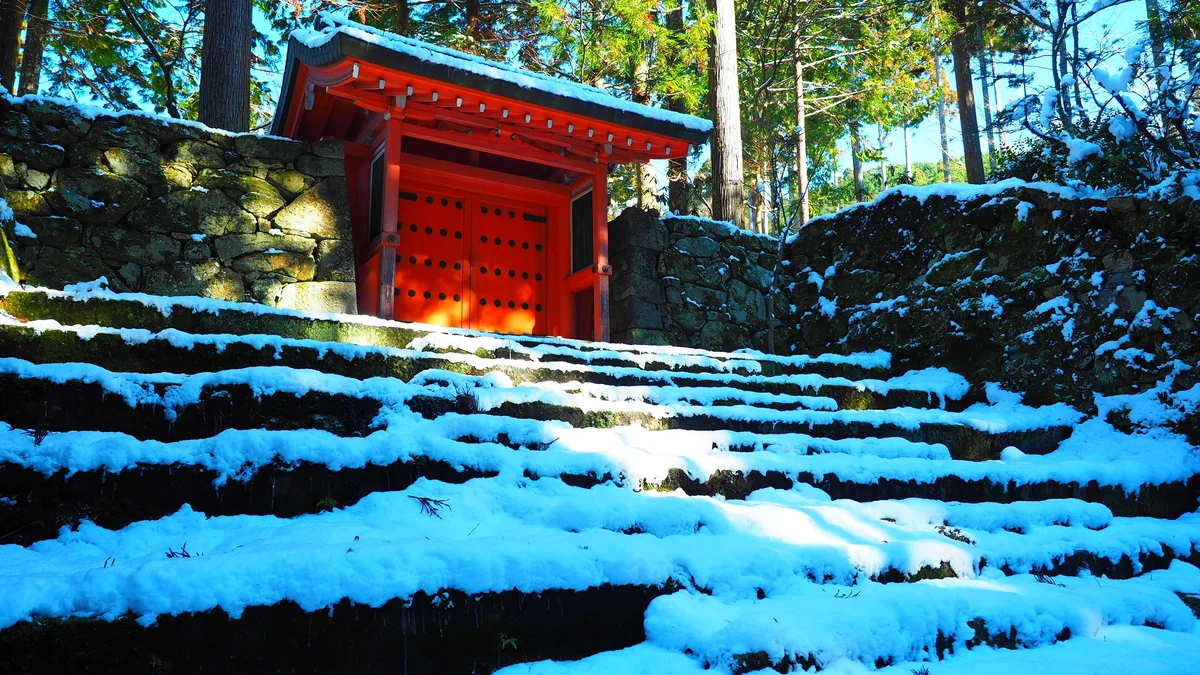 投稿写真：大原三千院　雪の朱雀門