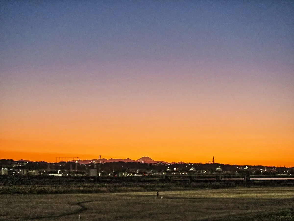 投稿写真：夕焼けグラデーションと夕富士