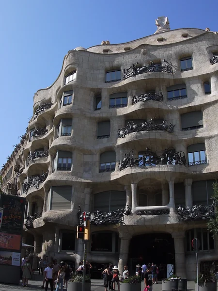 投稿：カサ・ミラ