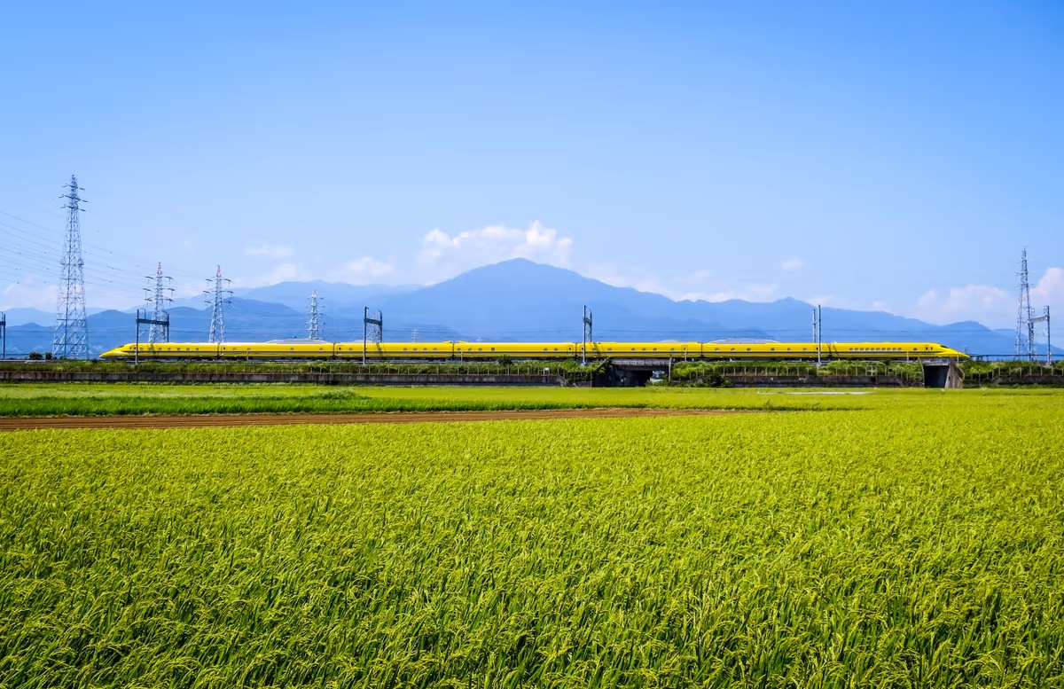 投稿写真：ドクターイエローと大山