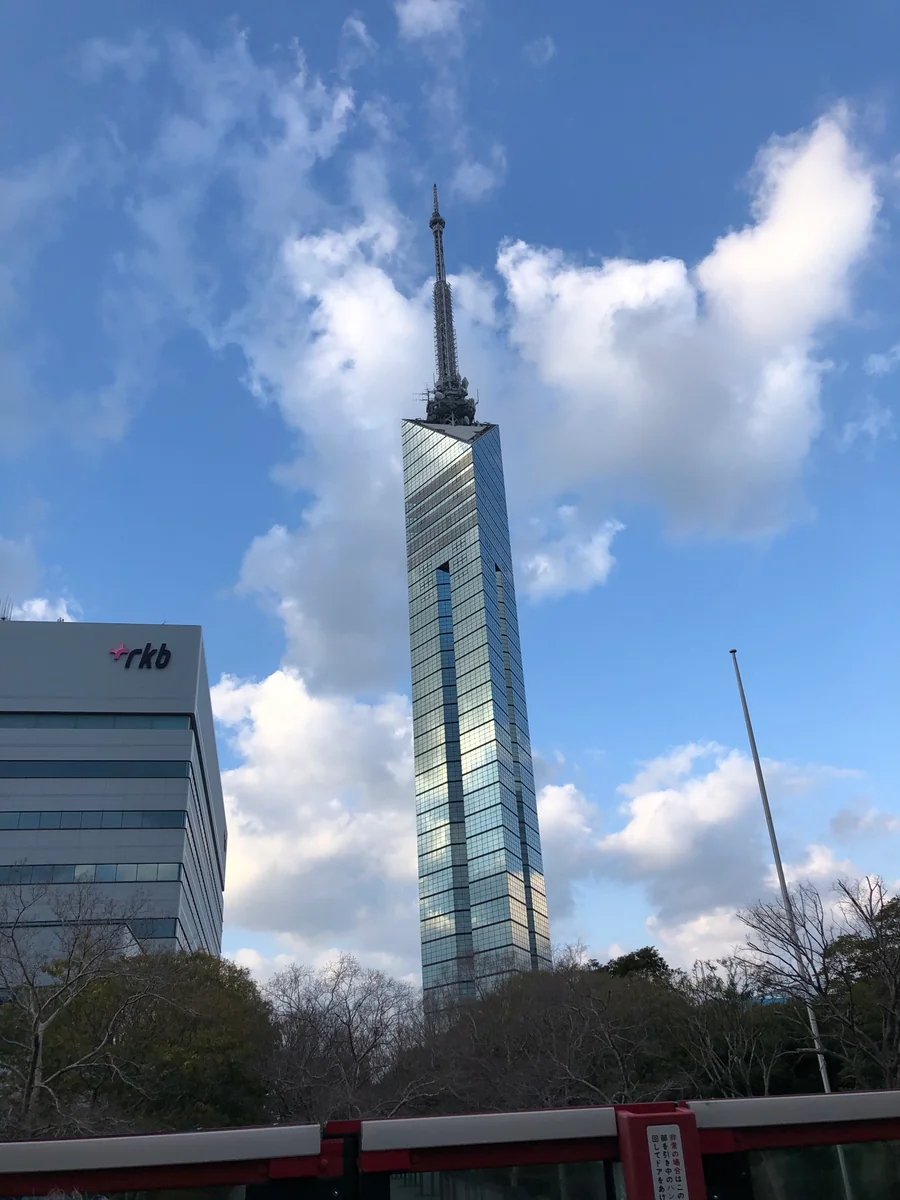 投稿写真：雲のうつる福岡タワー