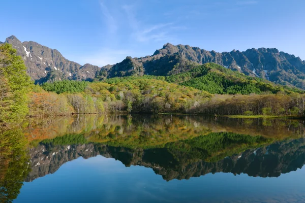 投稿：戸隠春紅葉