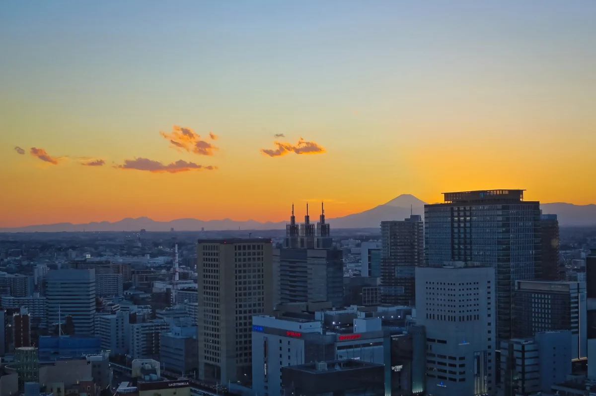投稿写真：マジックアワーの富士山と箱根連山