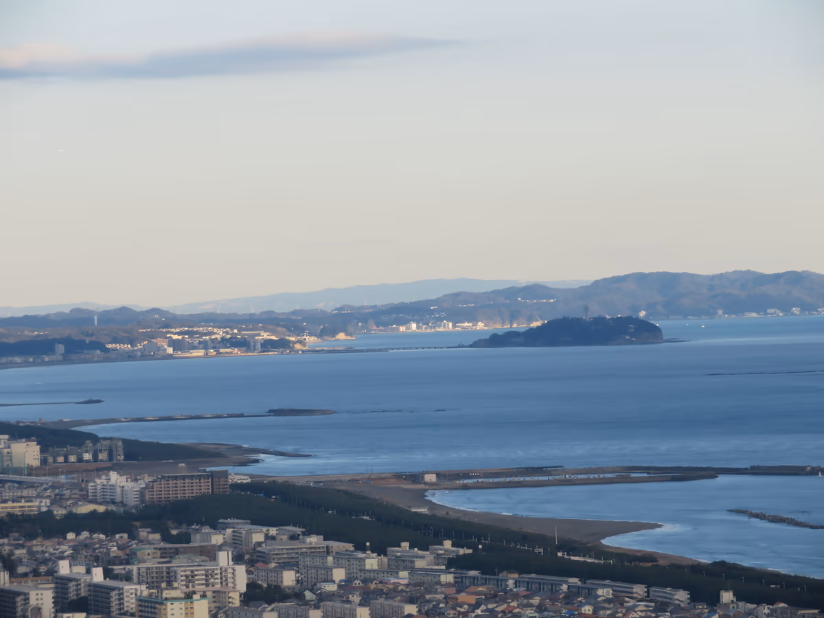 投稿写真：湘南平より江の島を望む