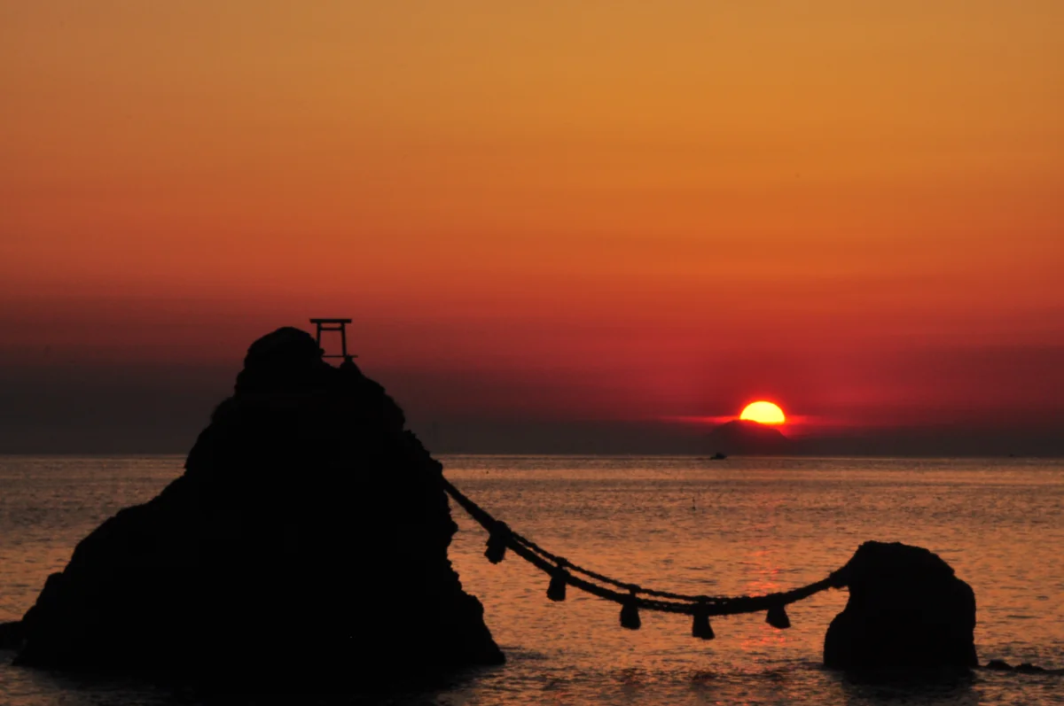 投稿写真：夫婦岩と富士山