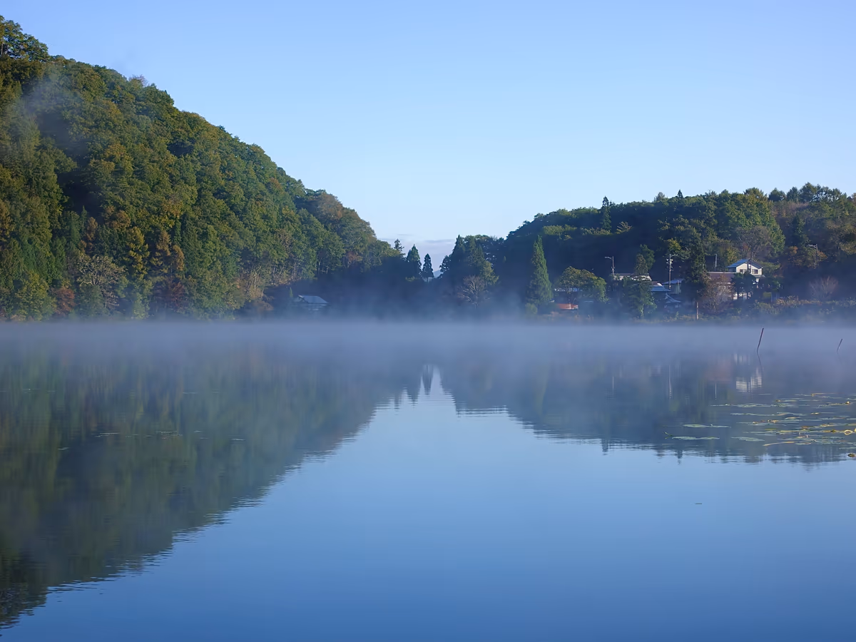 投稿写真：紅葉始めの中綱湖