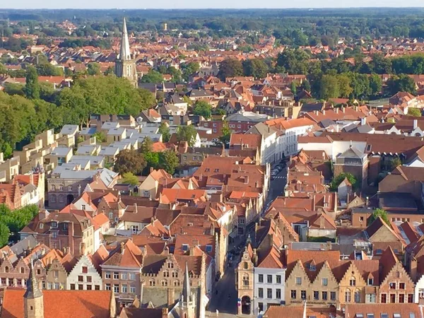 投稿：歴史的街並みのブルージュ