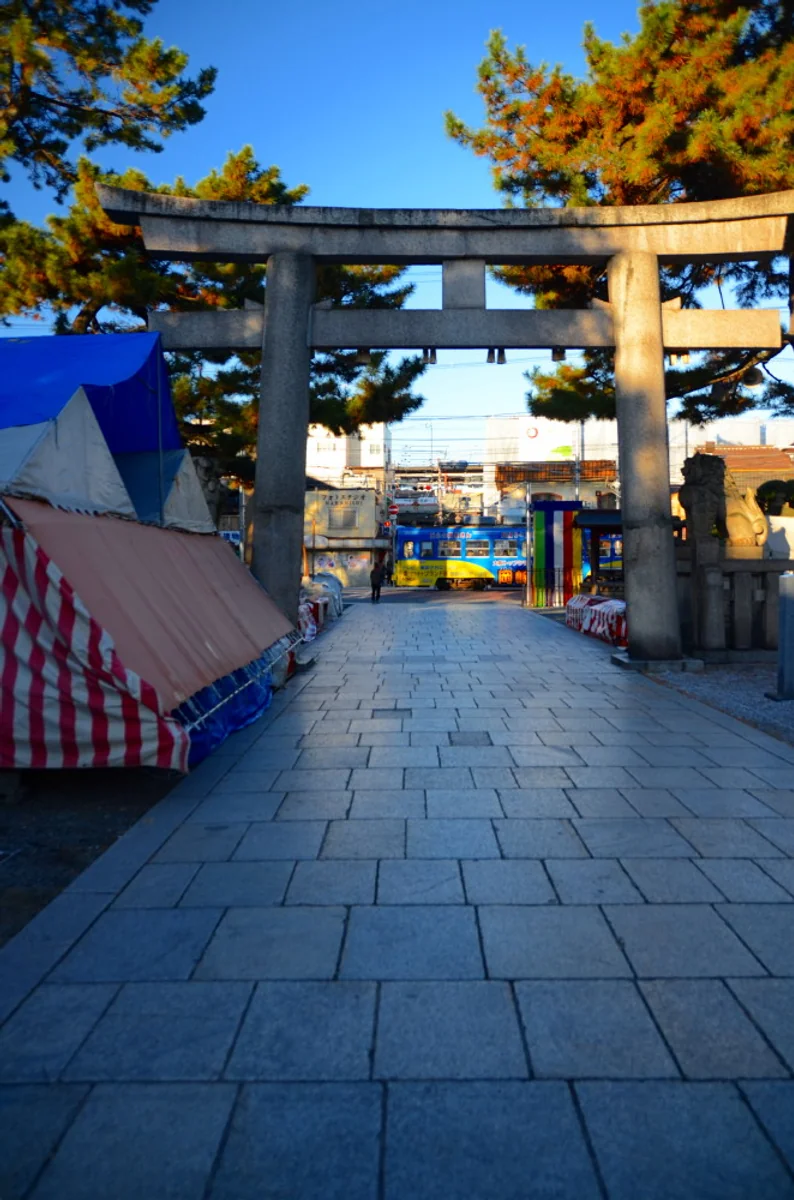 投稿写真：浪花　路面電車の走る風景