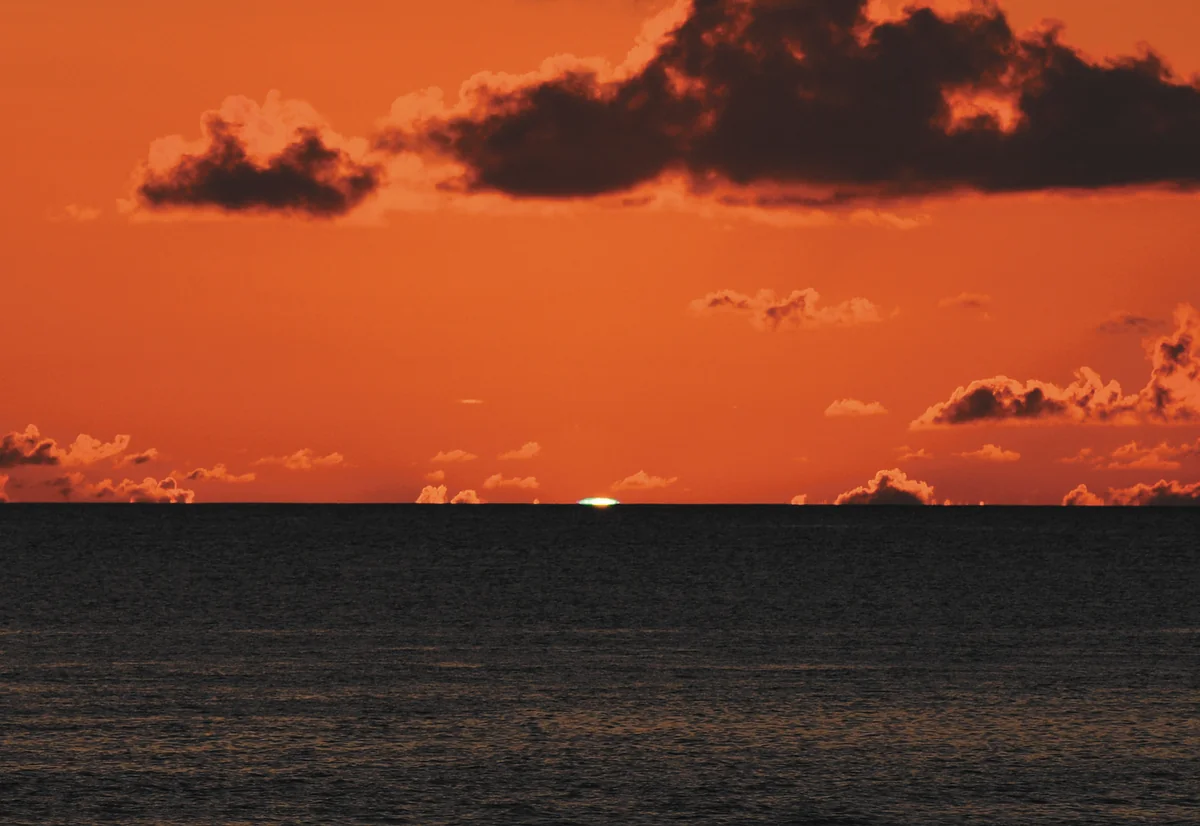 投稿写真：与論島　グリーンフラッシュ