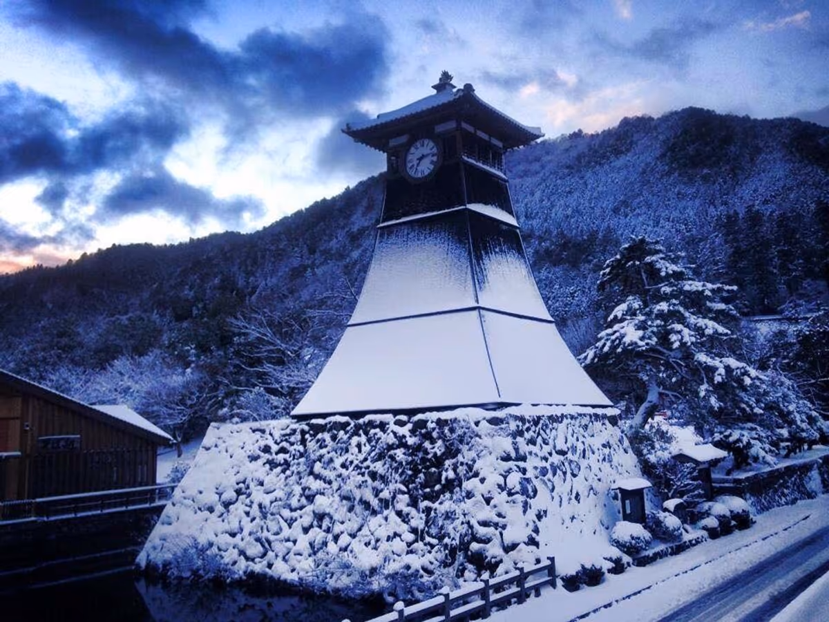 投稿写真：雪化粧の時計台