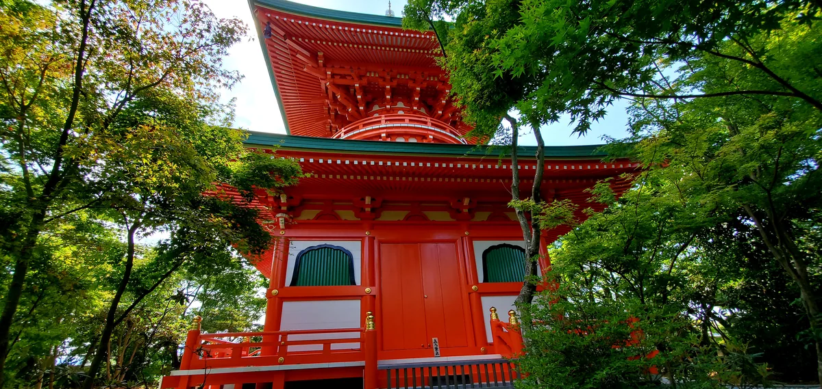 投稿写真：朱色の社殿