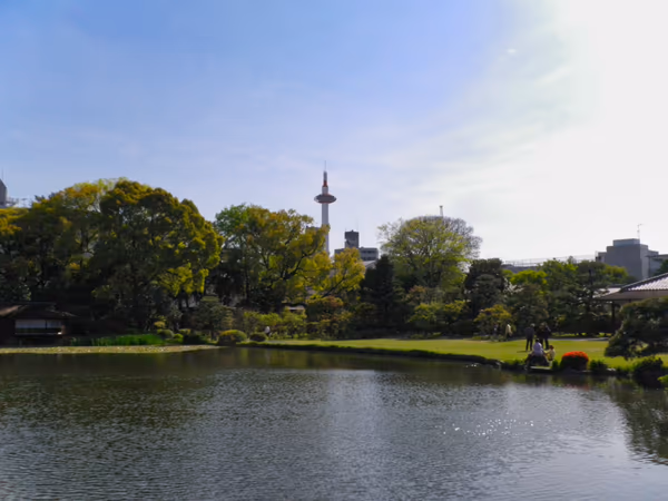 投稿：渉成園からの京都タワー