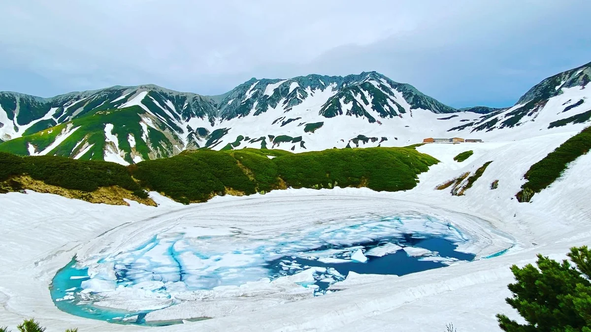 投稿写真：北アルプス 立山連峰　ミクリガ池