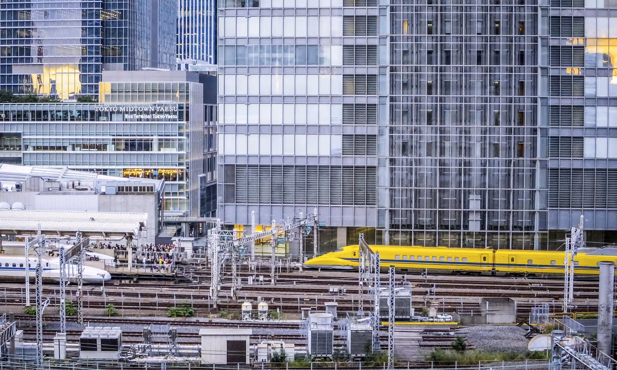投稿写真：東京駅に入線するドクターイエロー