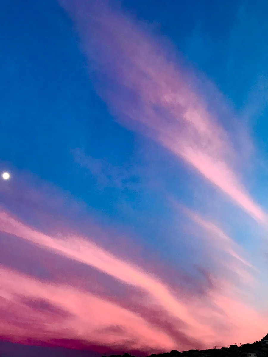 投稿写真：空が燃えている