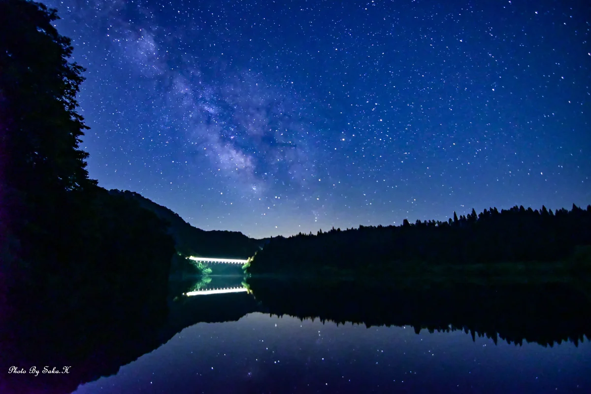 投稿写真：只見線最終電車の光跡と天の川