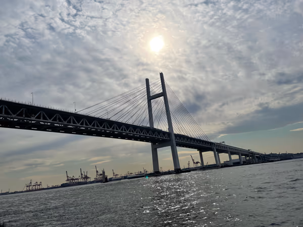 投稿：横浜ベイブリッジ