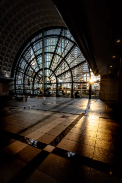 投稿：伸びる影