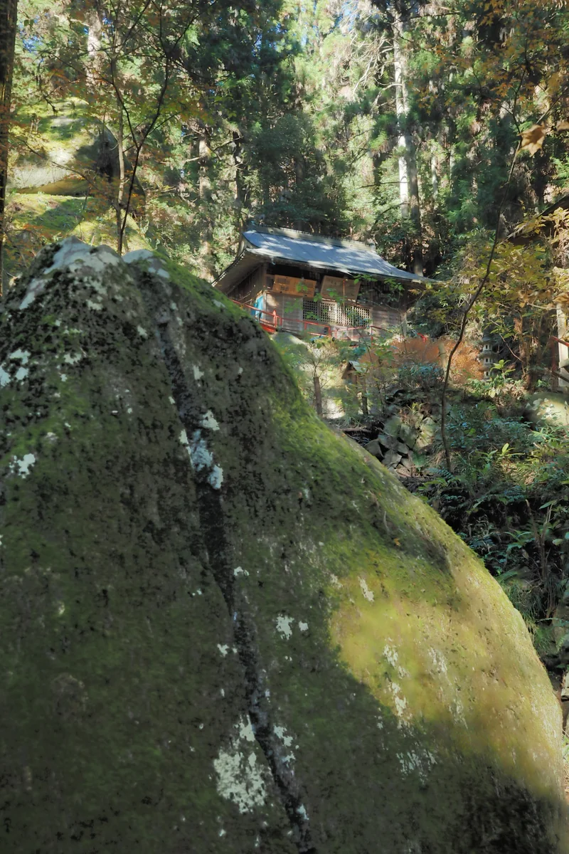 投稿写真：名草の巨石