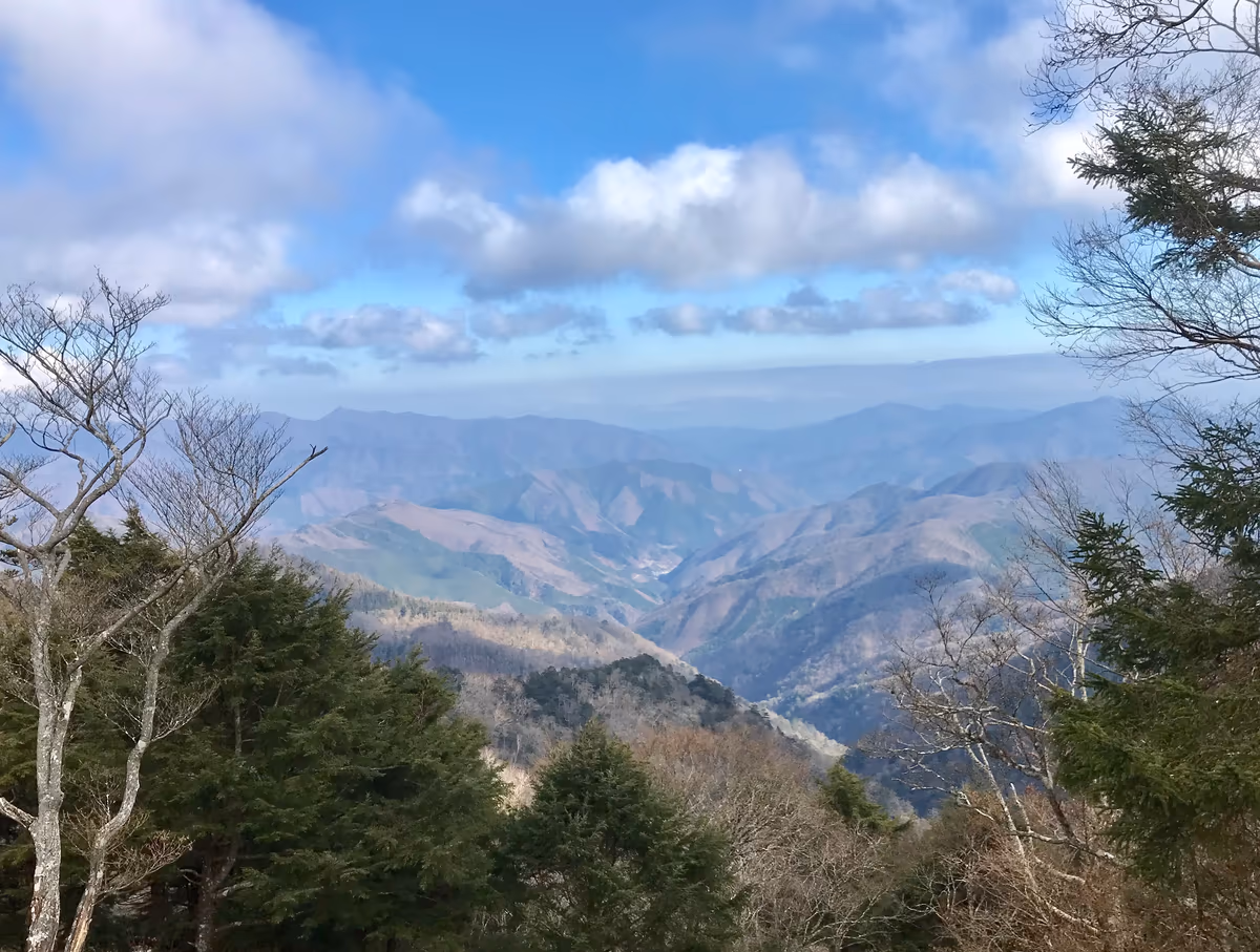 投稿写真：大菩薩峠からの奥多摩の山々