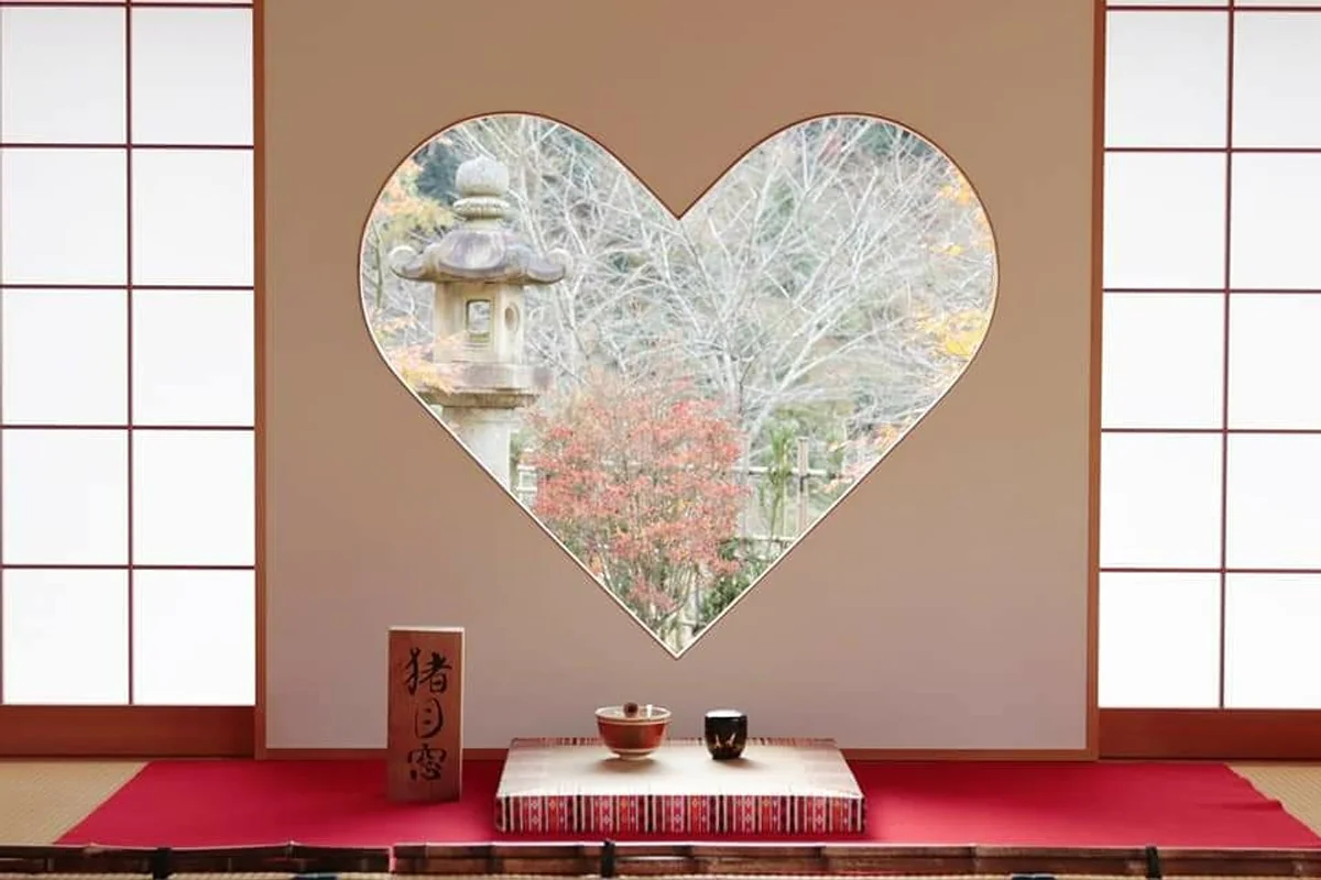 投稿写真：猪目窓