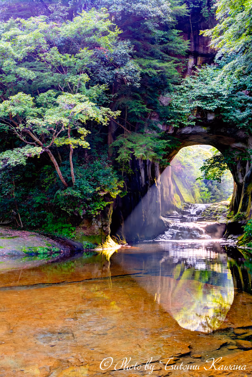 投稿写真：ハート朝陽が注ぐ、清流の情景