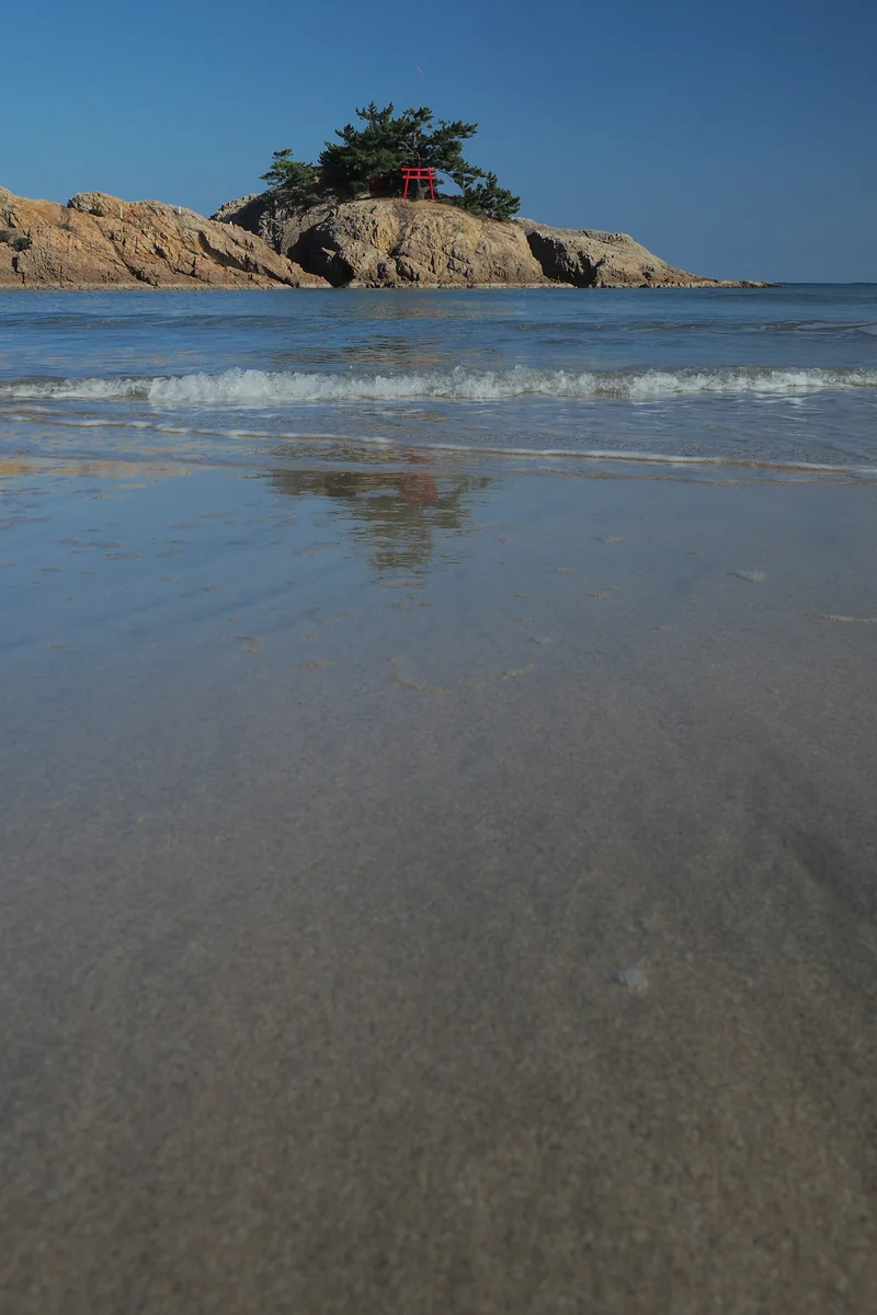 投稿写真：海の上の鳥居